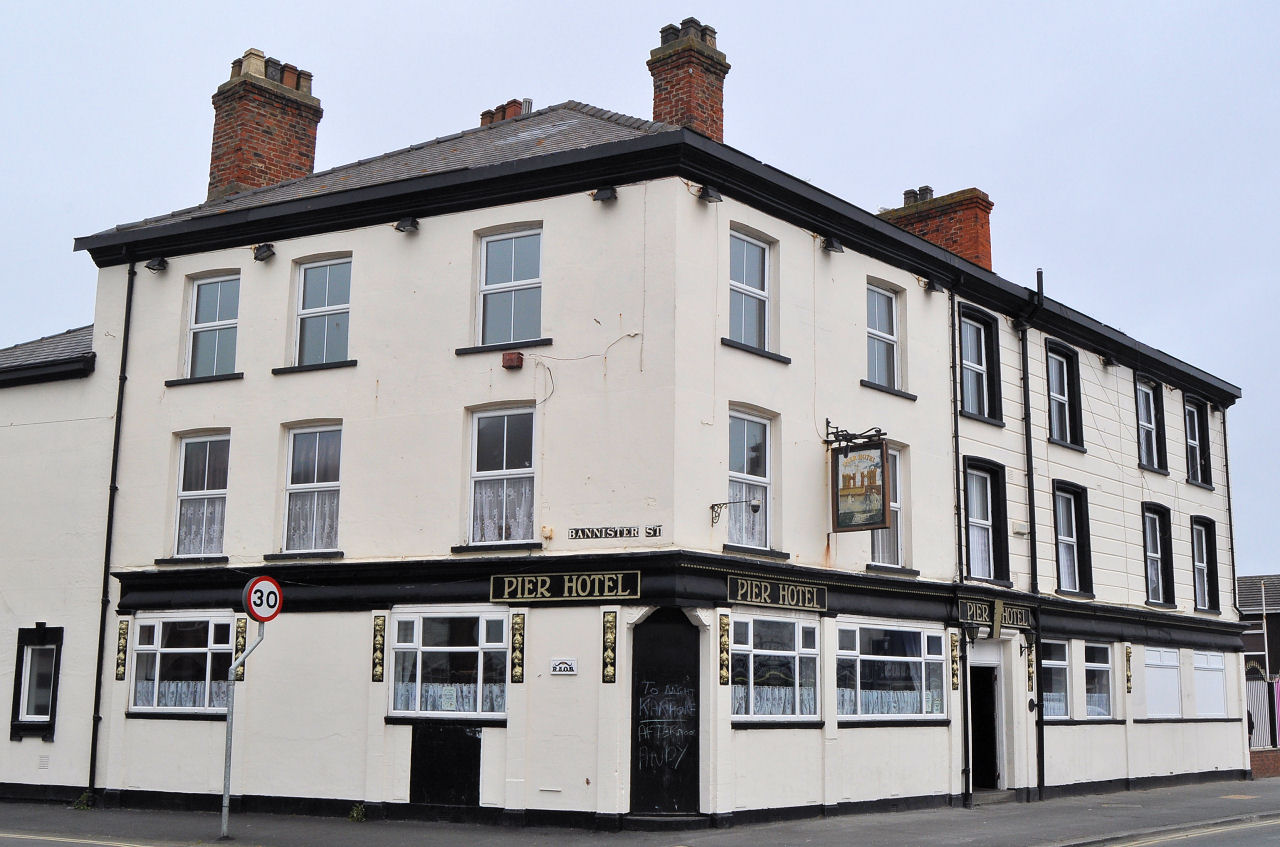 Pier Hotel, Withernsea