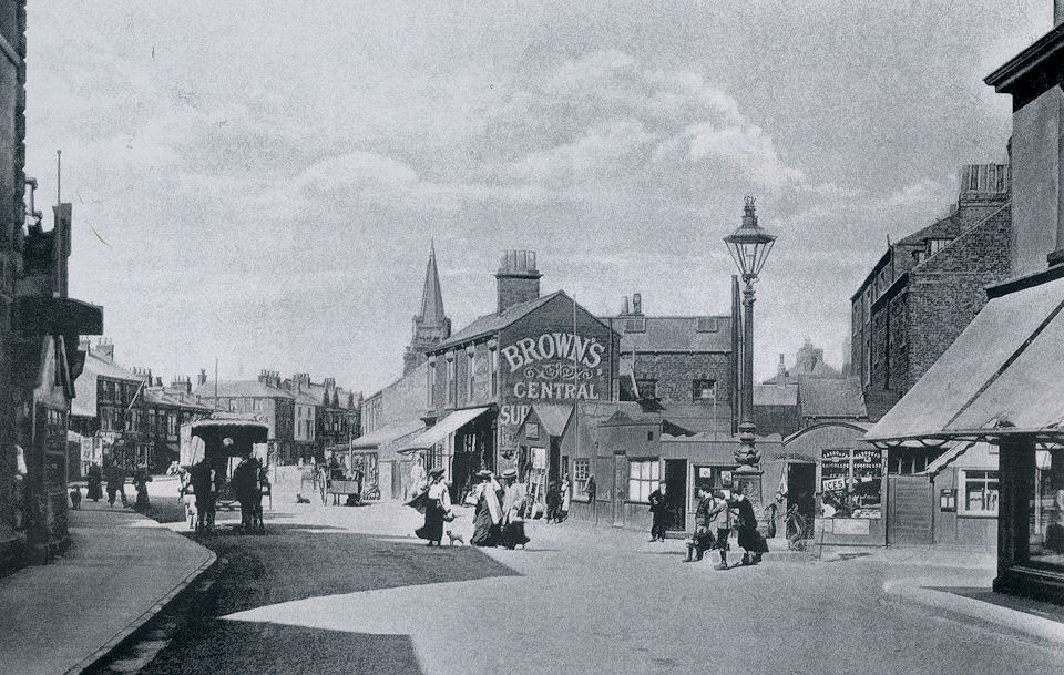 Queen Street Withernsea with Jubilee Lamp